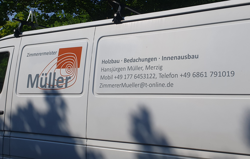 Montagebus Zimmerer Müller